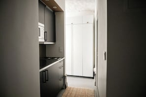 Studio, 1 Einzelbett | Eigene Küche | Kühlschrank, Mikrowelle, Herdplatte, Wasserkocher mit Kaffee-/Teezubehör