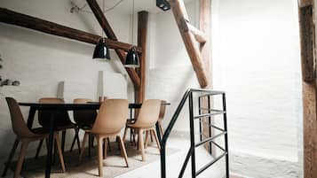 Suite | Dining room