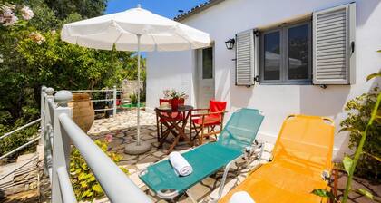 Eleni Cottage - One Bedroom Apartment, Sleeps 2