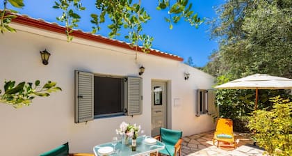 Stefanos Cottage - One Bedroom Apartment, Sleeps 2