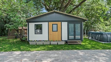 Maison Design, 2 chambres, cuisine, vue jardin