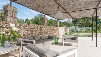 Villa, 4 chambres, fumeur, piscine privée | Jardin