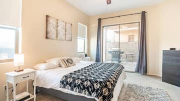 3 bedrooms, desk, iron/ironing board, travel crib