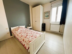 3 bedrooms