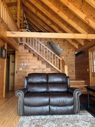 Cozy Catskills Log Cabin on 20 Acres