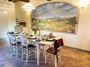 Dining - Intera Casa Vacanze con Giardino e Piscina ad uso Esclusivo a 2km da S.gimignano (San Gimignano)