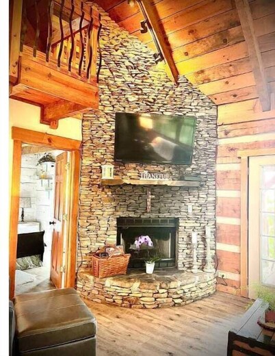 Smoky Mountain Cabin With Private Deck Hot Tub Close to National Park