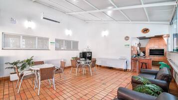 32-inch LED TV with cable channels, computer monitors, printers