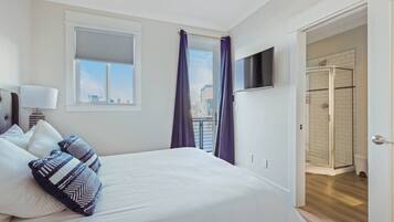 2 bedrooms, desk, free WiFi, bed sheets