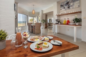 Free daily cooked-to-order breakfast