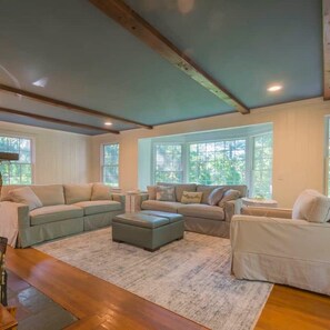 Smart TV, fireplace, video games, books