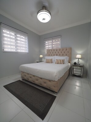 3 Schlafzimmer, Bügeleisen/Bügelbrett, WLAN, Bettwäsche