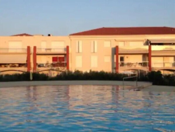 Udendørs pool