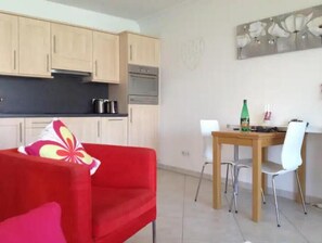 Interior - LOVELY APT BY BEACH WITH SEA VIEWS (Antibes)