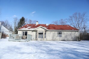 Exterior - Neighborhood ranch with parks, 3 miles to Purdue (West Lafayette)