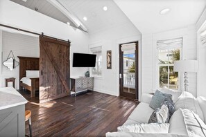 Smart TV - Seacrest - Carriage House - Private Beach Access (Seacrest)