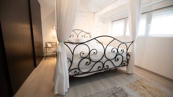 City House | 2 bedrooms, individually decorated, individually furnished, desk
