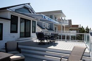 Outdoor dining - Brigantine Bay Front Single Family Home (Brigantine)