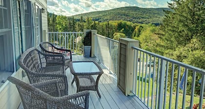 Bentley Brook - Hancock, MA - 2BD, Sleeps 8ppl - B