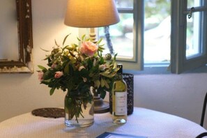 Interior - 2 Bedroom Private vacation home in Saignon (Saignon)