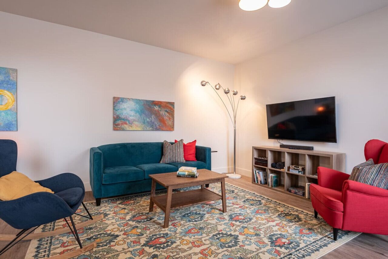 Suite 202- Two Bedroom Apartment-style Suite W Balcony In Hybrid Hotel Wolfville - Nova Scotia
