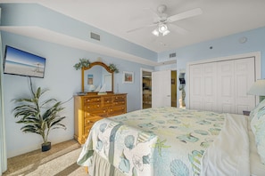 2 bedrooms, travel crib, free WiFi, bed sheets