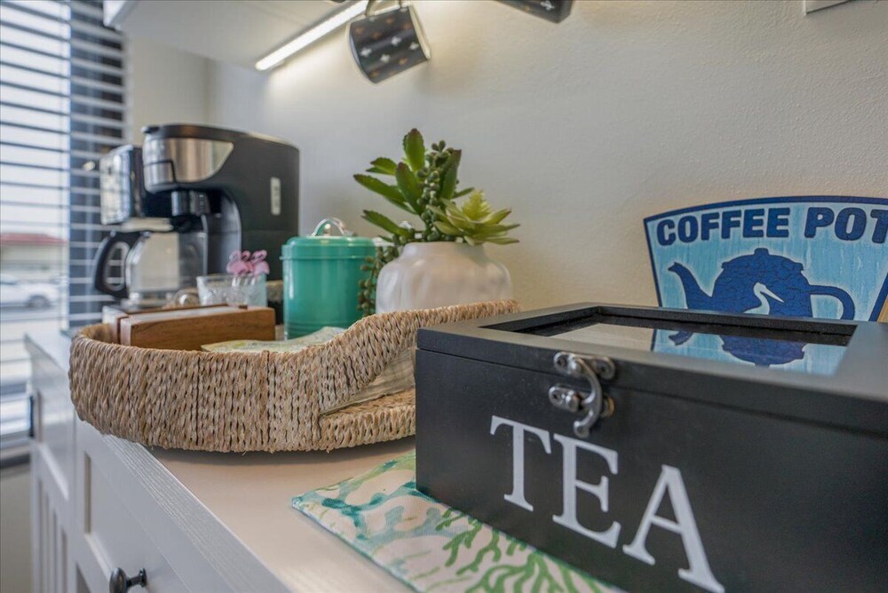 NEW! "Flamingo Palms" Waterfront Condo in St. Pete - St. Petersburg | Vrbo