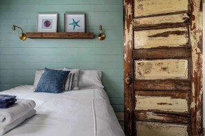 4 habitaciones, tabla de planchar con plancha, wifi y ropa de cama