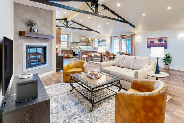 Televisie en een open haard