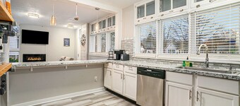 Quaint location close to the beach with grill and fire pit