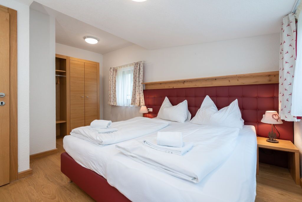 Comfort-Apartment (Top 4) | Individuell eingerichtet, Verdunkelungsvorhänge, Bügeleisen/Bügelbrett