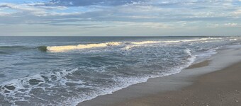 2 Min Walk to the Beach from this Newly Renovated Condo on Hutchinson Island