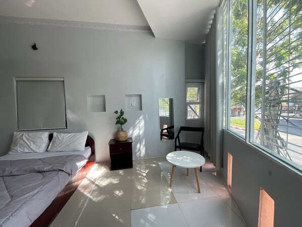 Deluxe Single Room, Mountain View | Individually decorated, individually furnished, desk, laptop workspace - HOANG CAM HOTEL (Ho Chi Minh City)