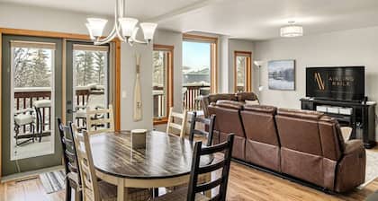 Paws & Peaks | Hot Tub | Games Room | Central