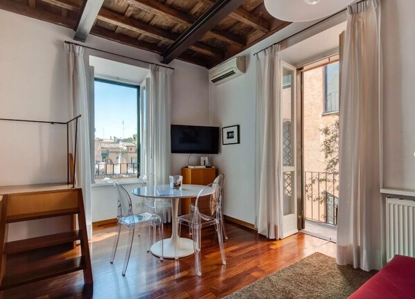 คอมฟอร์ทอพาร์ทเมนท์ | บริเวณนั่งเล่น