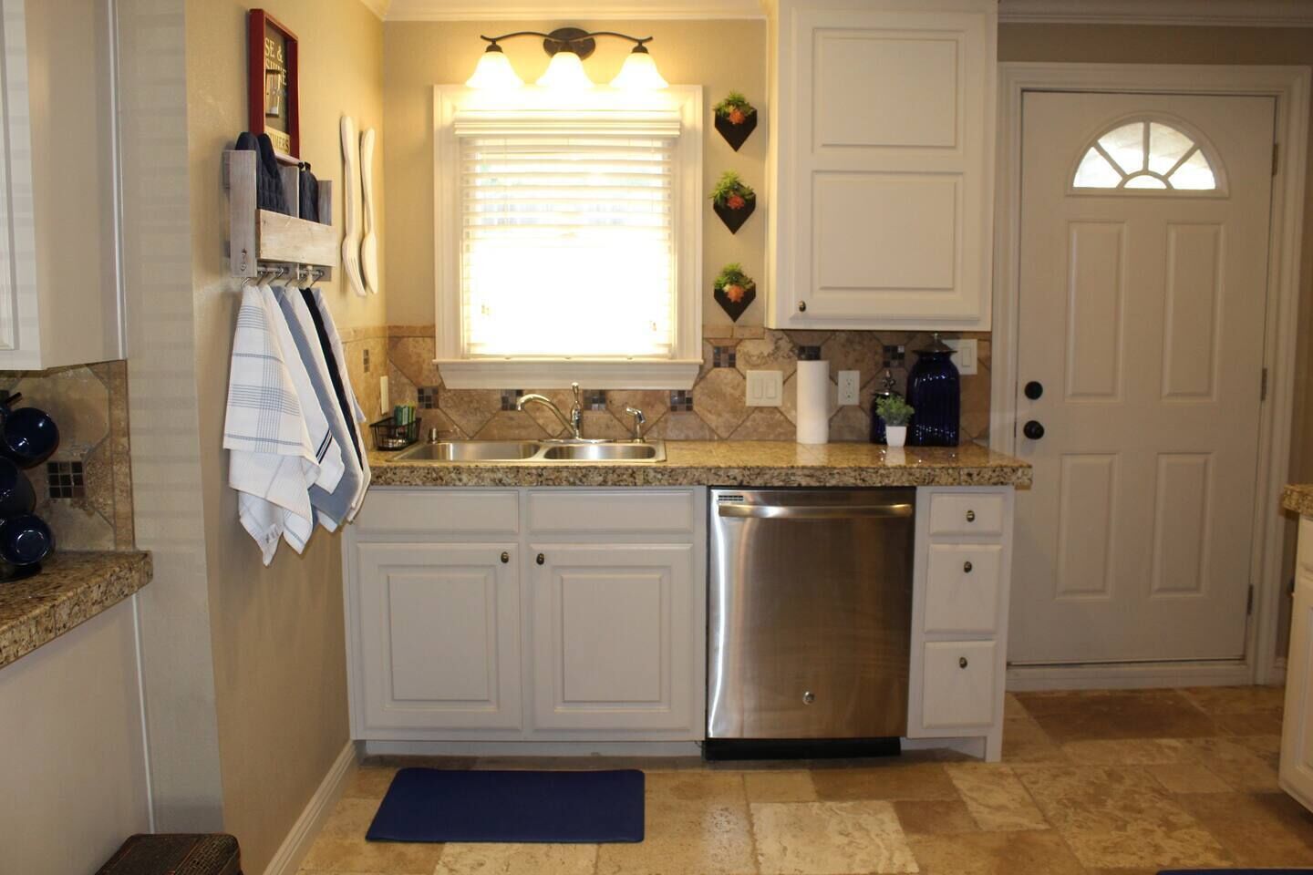 冰箱、微波炉、烤箱、炉灶