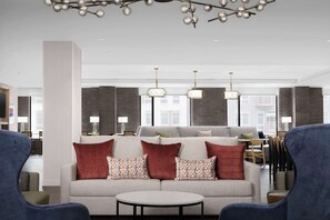 Lobby - Home2 Suites By Hilton Falls Church (Falls Church)