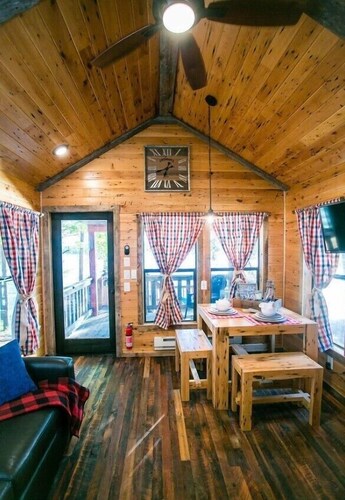 Waterfront, 100 Year-Old wood Cabin - #16