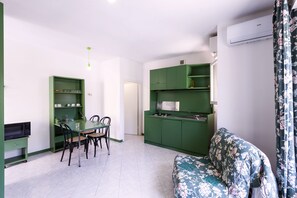 Living area - VILL' ANDREA (App. 7) (Cecina)