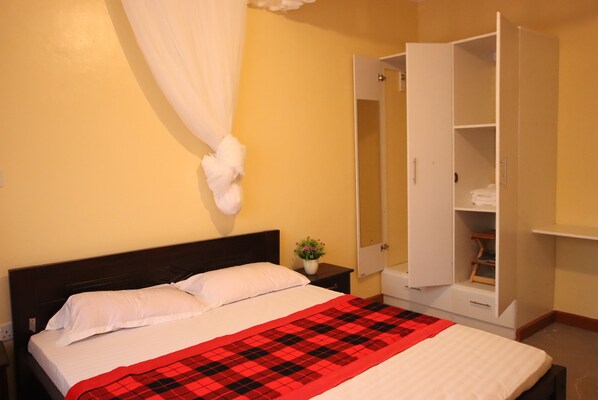 1 bedroom, free WiFi, bed sheets