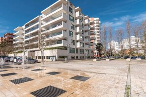 Exterior - Praia da Rocha 2 bedroom beach side apartment (Portimão)