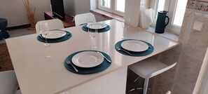 Dining - Sesimbra - Holiday home with sea view, 2 steps from the beach  (Sesimbra)