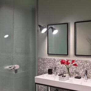 2 عدّة غرف نوم