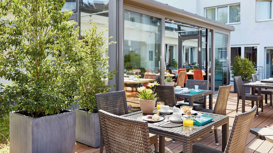 Hotel Imperial Dusseldorf, Sure Collection by BW