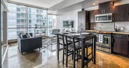 Modern Industrial DT Apartment w/ Views & Parking