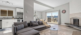 The Jasper - Modern & Spacious!