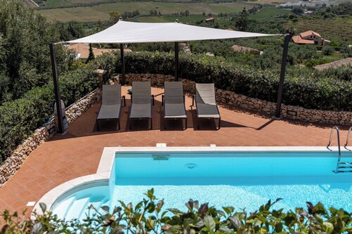 Villa Petra–Villa with pool and tennis court near Scopello, Sicily