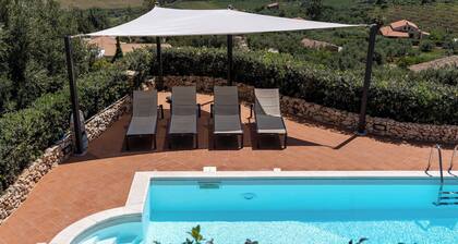 Villa Petra–Villa with pool and tennis court near Scopello, Sicily