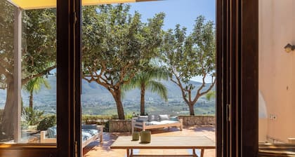 Villa Petra–Villa with pool and tennis court near Scopello, Sicily