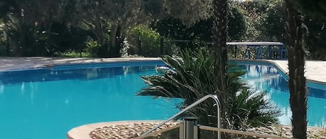 Utomhuspool